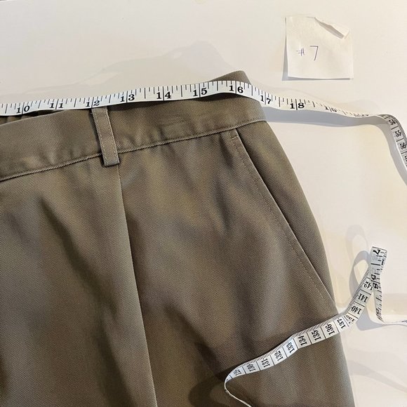 LL Bean Vintage Bayside Wrinkle Free Pleated Twill Cotton Pants w/ Comfort Waist - Picture 4 of 10